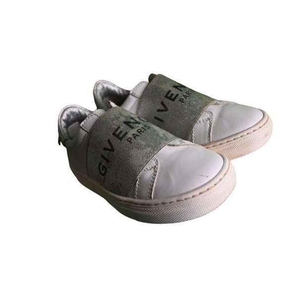 Givenchy Kids Embroidered-Logo Slip-On Sneakers - Picture 2 of 16